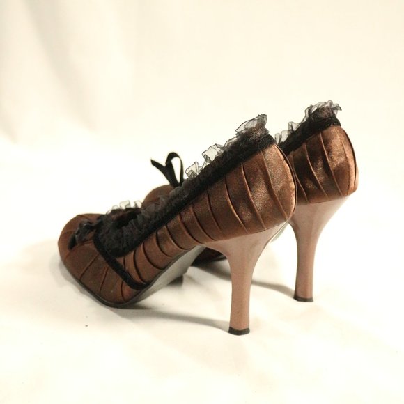 CHARLOTTE RUSSE Copper Lacy Lining Bow Front Heels Size 7 US Wmn - Picture 8 of 10